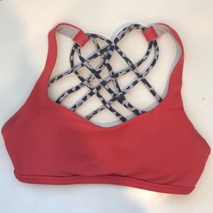 Lululemon sports bra